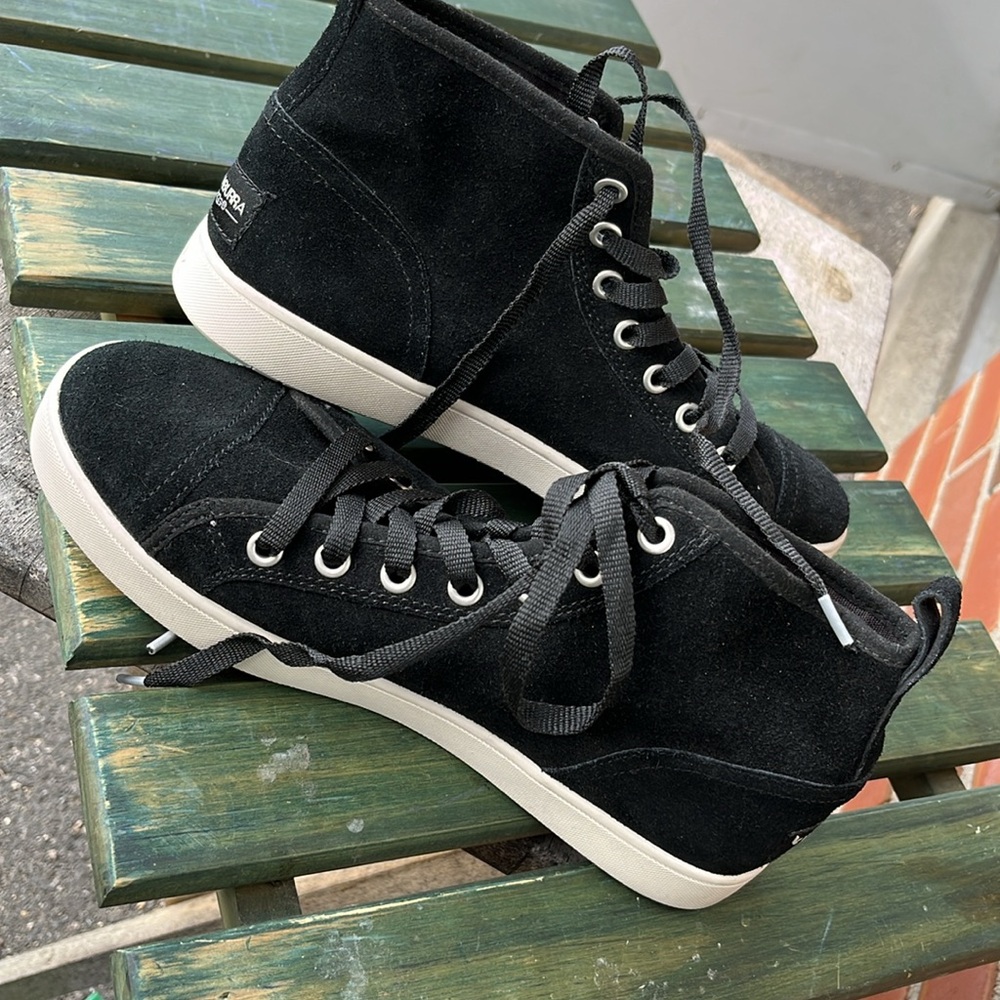 Koolaburra/UGG suede Black High-Top Sneakers with White Sole, 8.5
